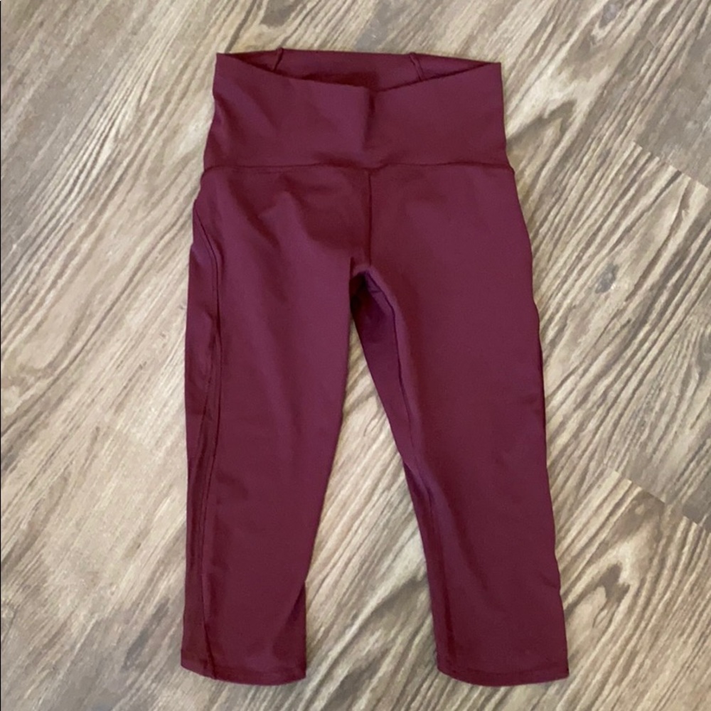 Lululemon Wunder Under Crop 17” Cassis Size 6